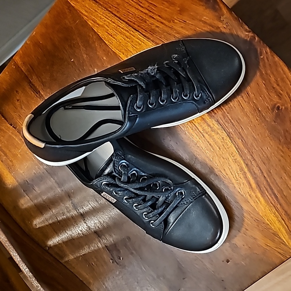 ECCO Leather Sneakers